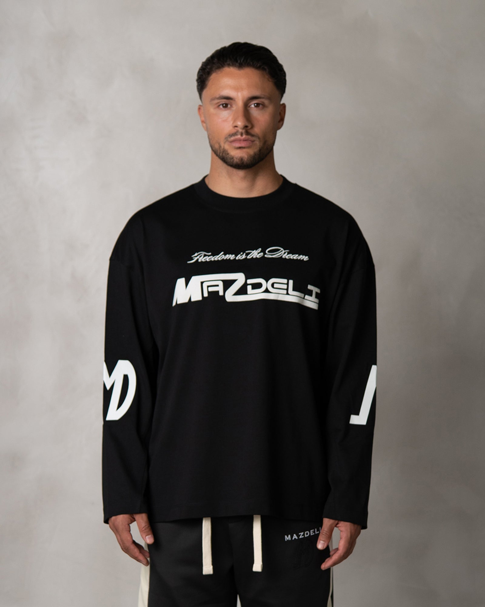 DREAM LONGSLEEVE - BLACK – Mazdeli